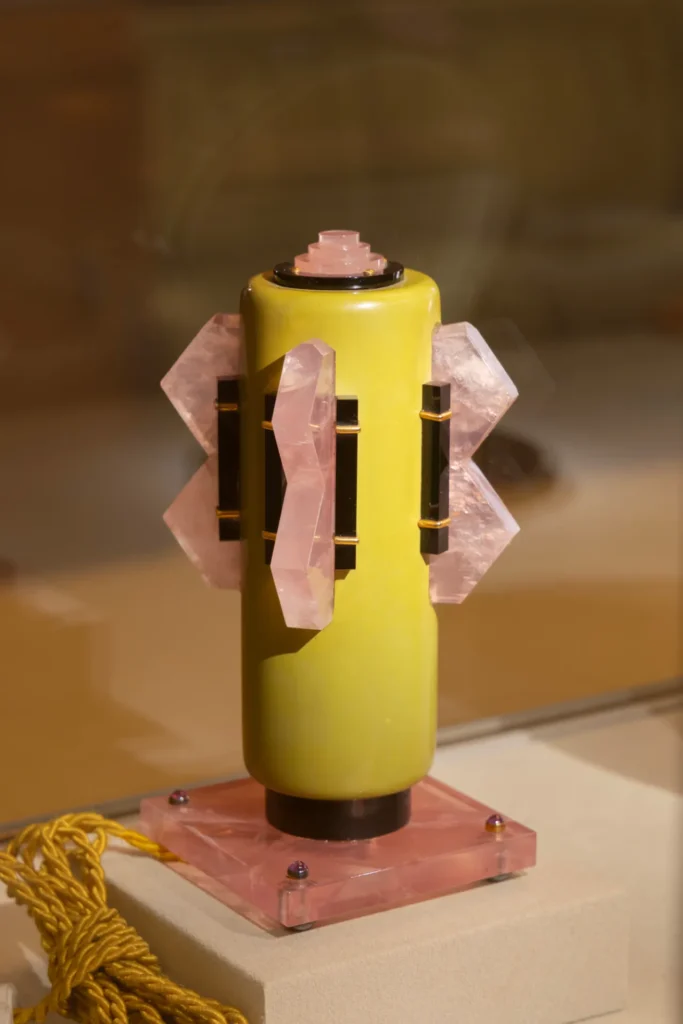 van cleef & arpels
High Jewelry
jewelry exhibition
Art Deco Aesthetic