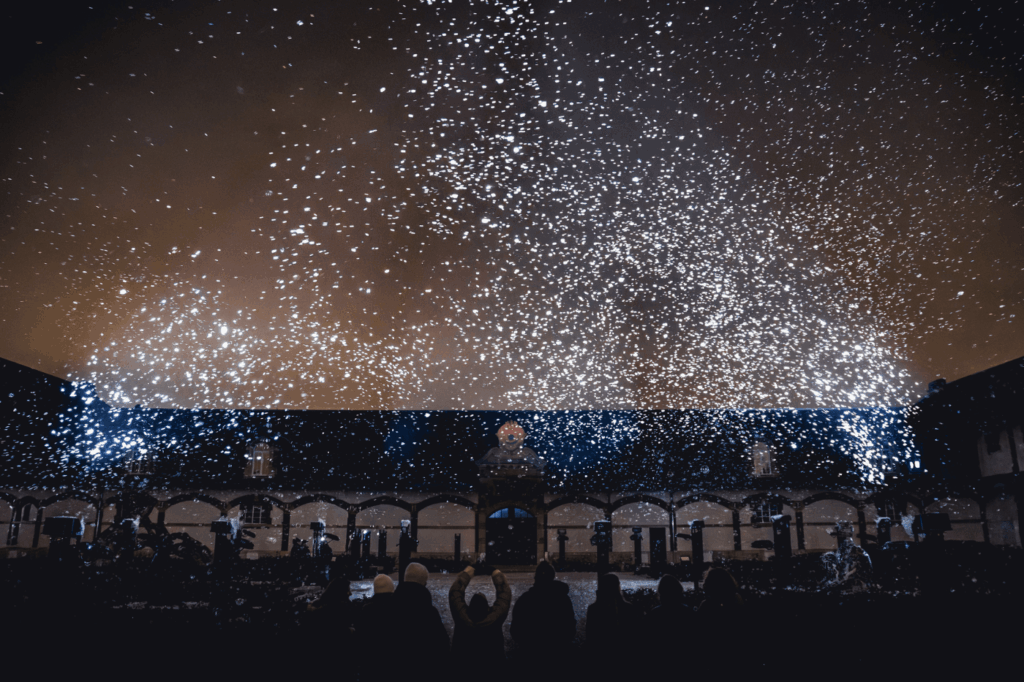 Where heritage glows: Maison Ruinart elevates its anniversary with immersive light art 1 Maison Ruinart
light art