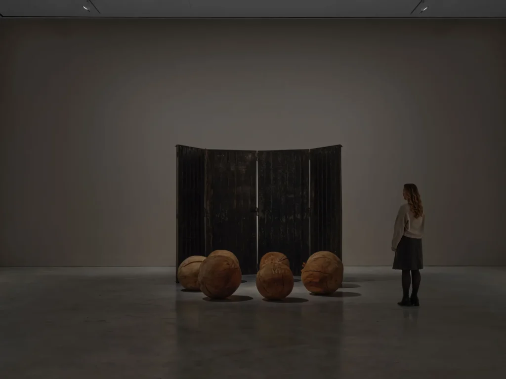 ‘Gathering Wool’, a Louise Bourgeois exhibition, at Hauser & Wirth 2 louise bourgeois exhibition
postwar art