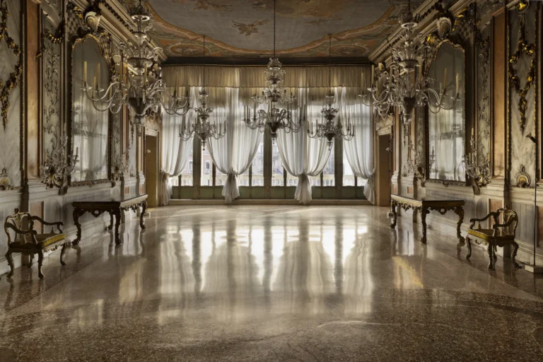 Palazzo Pisani Moretta cultural initiative fondazione dries van noten