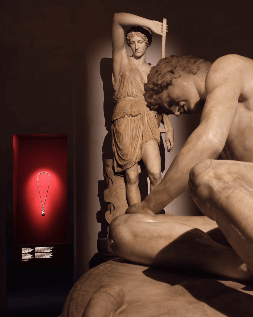 A new jewelry exhibition in Rome explores Cartier’s dialogue with antiquity 2 jewelry exhibition
ancient sculptures
Cartier Collection