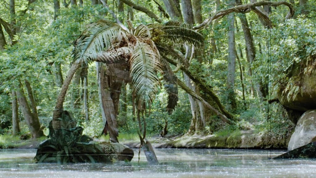 Video art spotlight: CHANEL Culture Fund presents Noémie Goudal at The Window 1 CHANEL Culture Fund
video art
contemporary digital artists