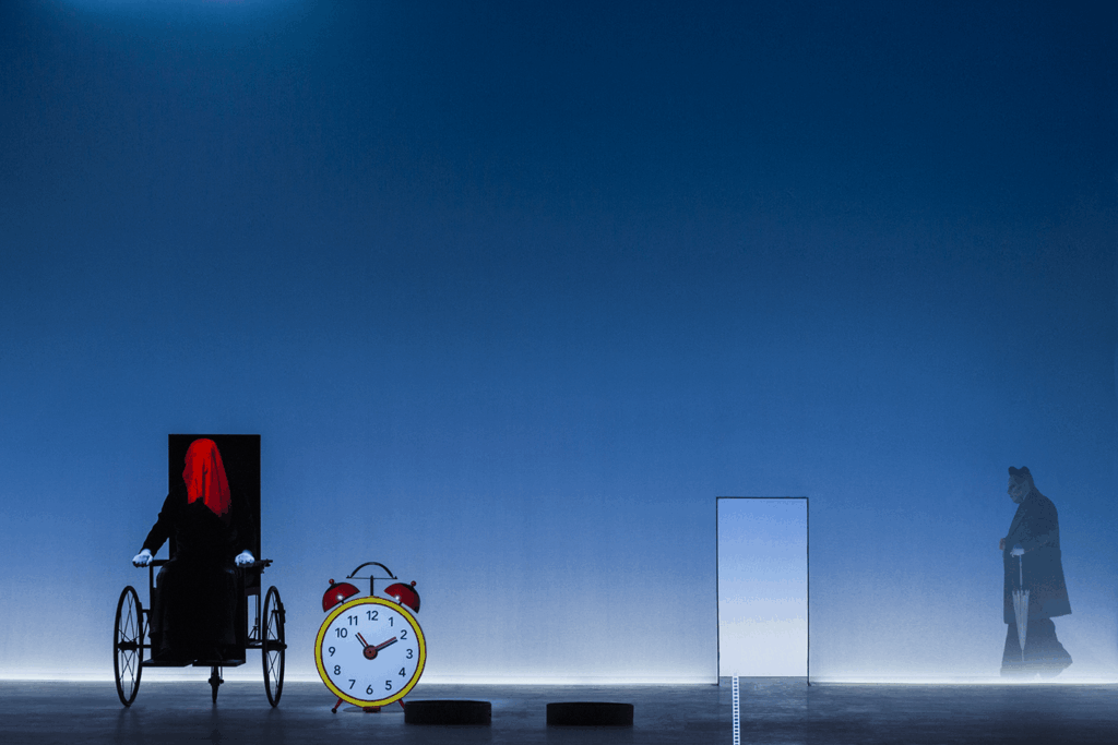 Home 7 ROBERT WILSON