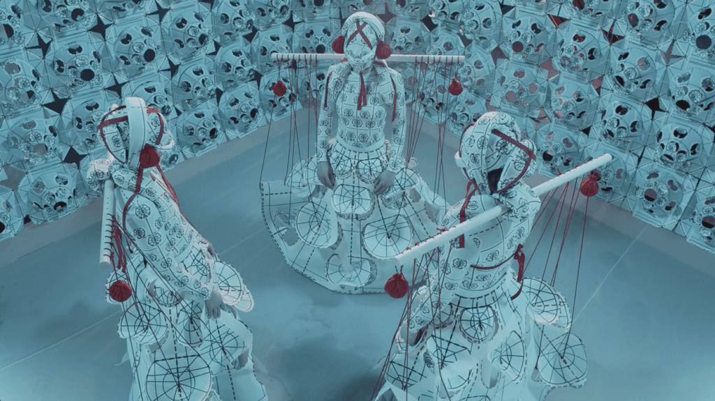 Color, chaos, human experience: Henrik Vibskov’s ongoing experiment 12 Henrik Vibskov
designer Henrik Vibskov
Scandinavian fashion
Danish designer