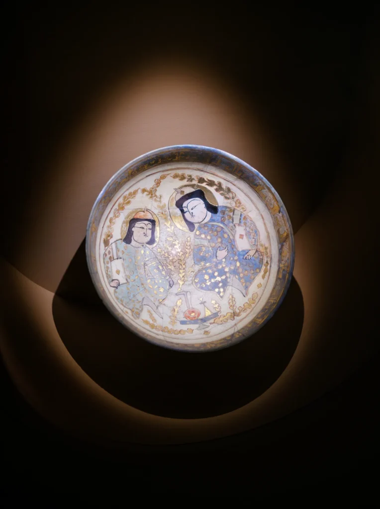 ‘Deviant Ornaments’: queer expression in Islamic art at the National Museum of Norway 4 Deviant Ornaments
Islamic art