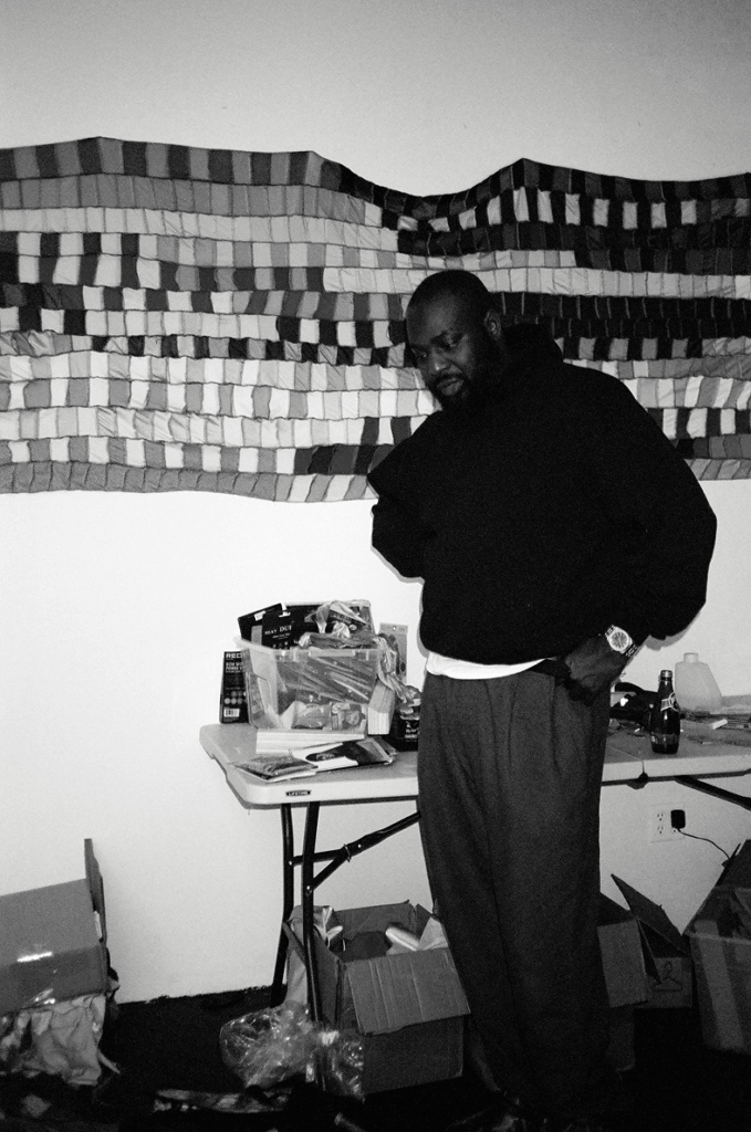 Anthony Akinbola on crafting identity through art 1 identity in art
Black diaspora
New York art scene
textile-based art
Anthony Akinbola