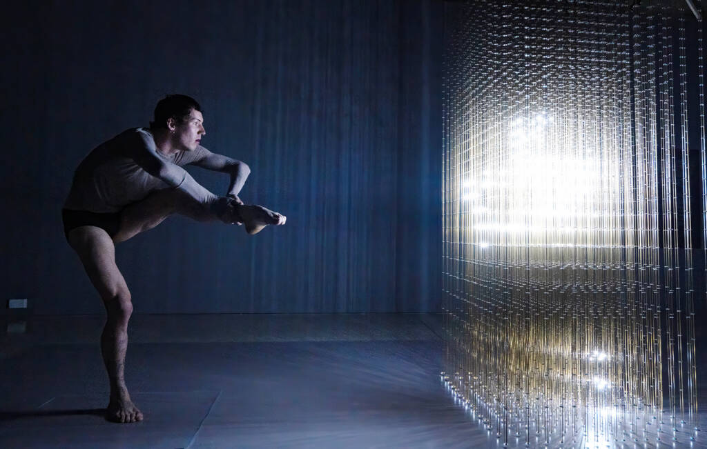 Wayne McGregor Infinite Bodies
Wayne McGregor
age of AI
On The Other Earth
