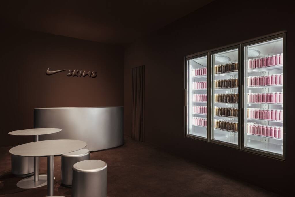 NikeSKIMS Paris
Nike SKIMS
immersive pop-up