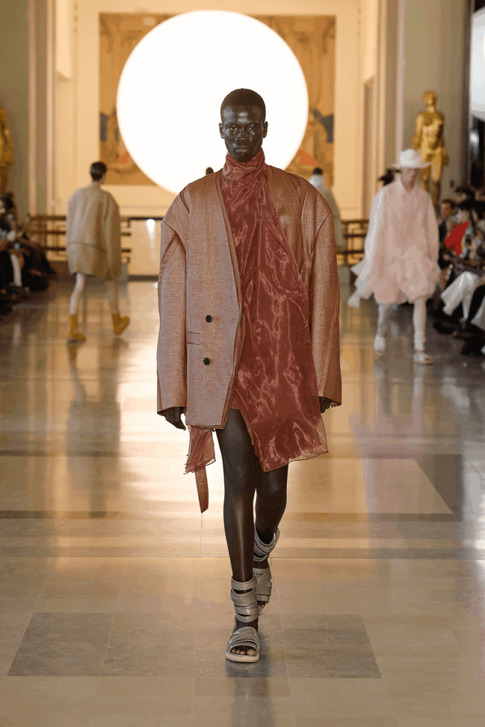 Jay Songzio
Songzio
avant-garde elegance