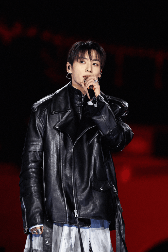 Jay Songzio
Songzio
avant-garde elegance