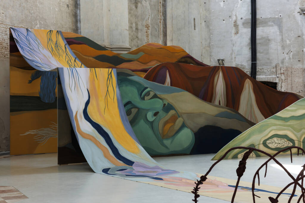 Nadia Huggins
Tessa Mars