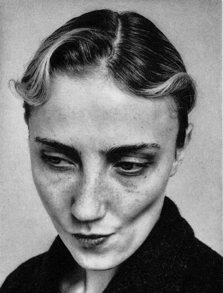 Jack Davison
portrait photography
photopolymer gravure