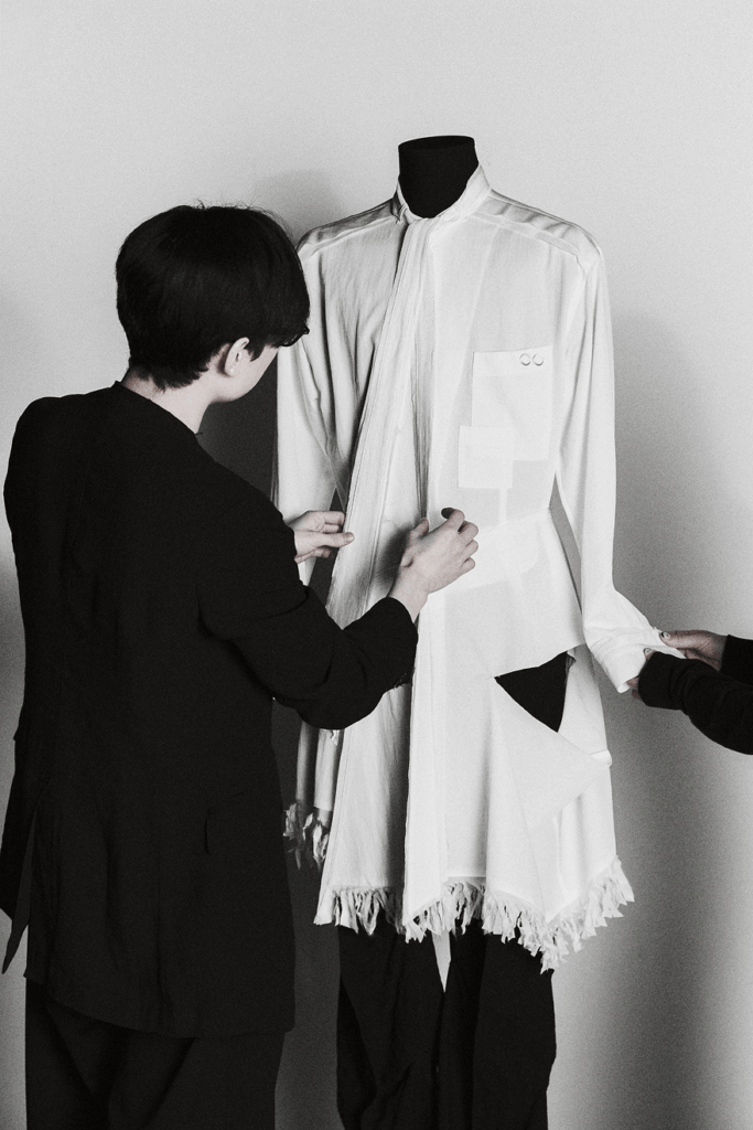 Jay Songzio
Songzio
avant-garde elegance