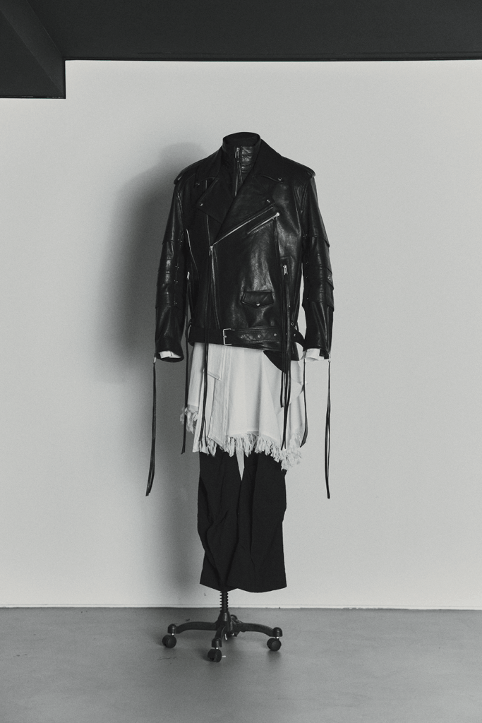 Jay Songzio
Songzio
avant-garde elegance