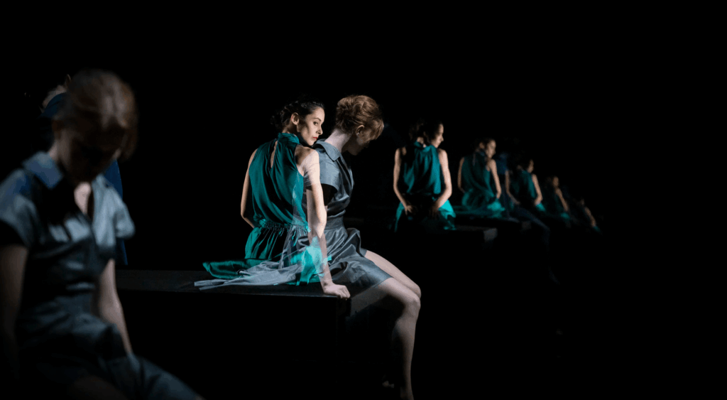 Fernando Melo
contemporary dance
experimental choreography