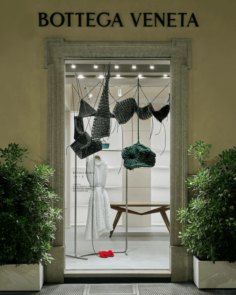 Kwangho Lee
Milan Design Week
intrecciato