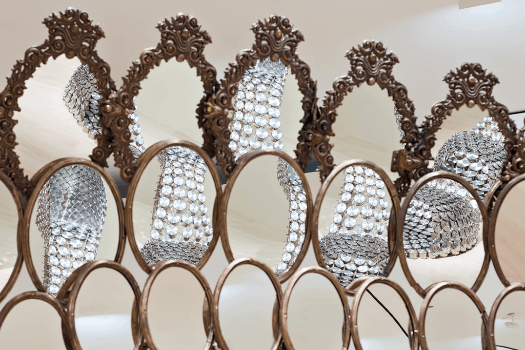 Arne Quinze
Joana Vasconcelos
site specific art installation