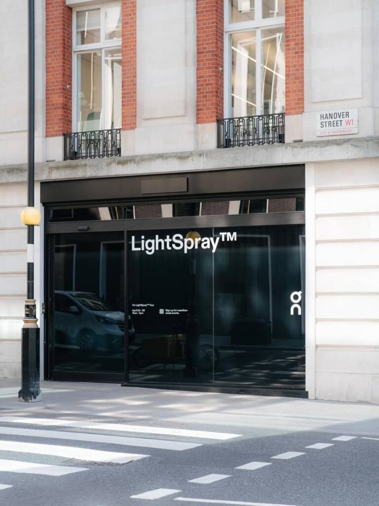 LightSpray
running technology
shoe design