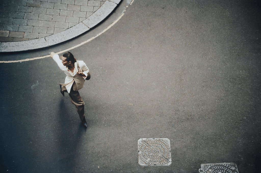 Strange Office hube 011