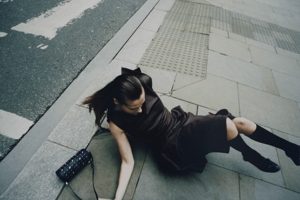 Strange Office hube 02