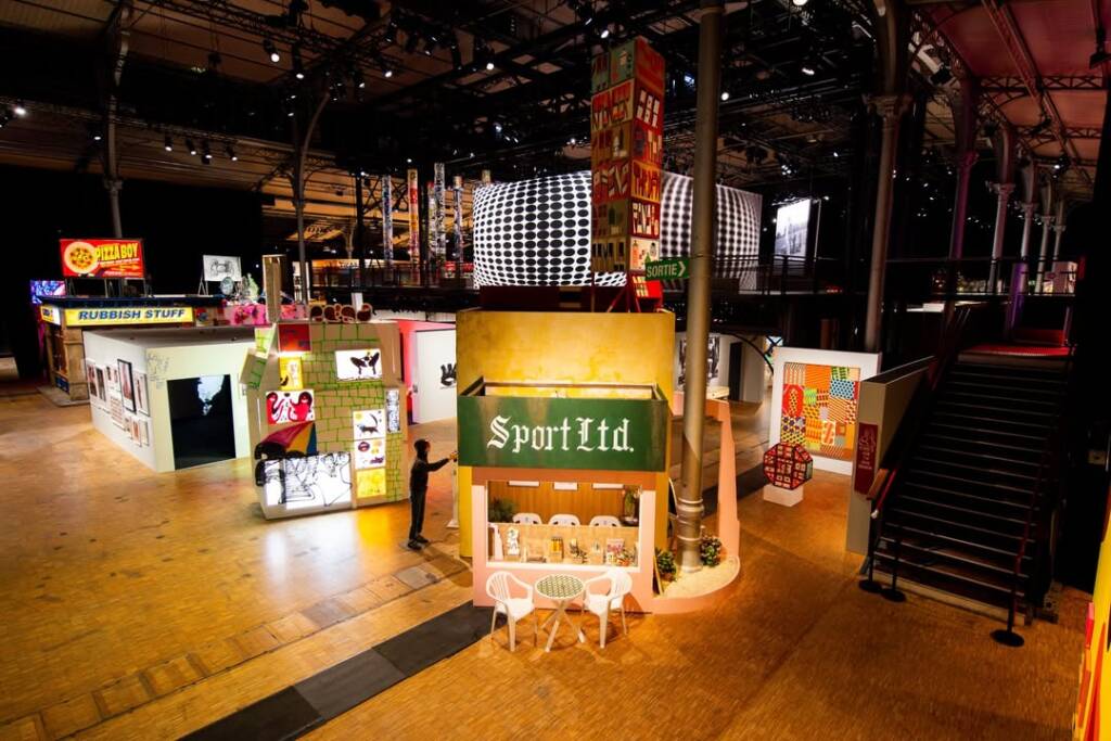 ‘BEYOND THE STREETS’ celebrates the spirit of urban art with over 100 artists in Paris 5 BEYOND THE STREETS
graffiti exhibition
graffiti culture