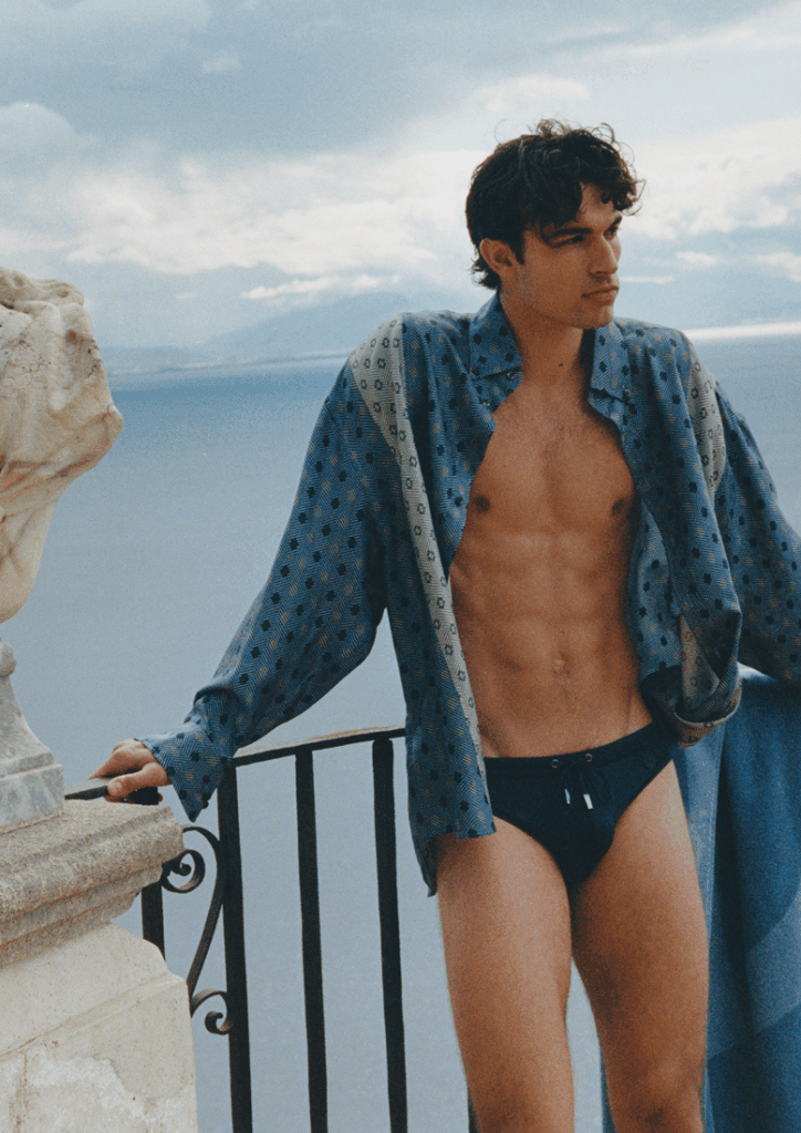 Giorgio Armani Mare 2026: a cinematic summer dream at Villa Cimbrone 5 Giorgio Armani Mare
Francisco Canton