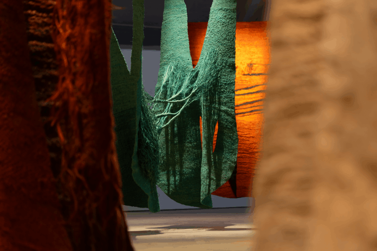 Magdalena Abakanowicz magdalena abakanowicz exhibition textile sculptures