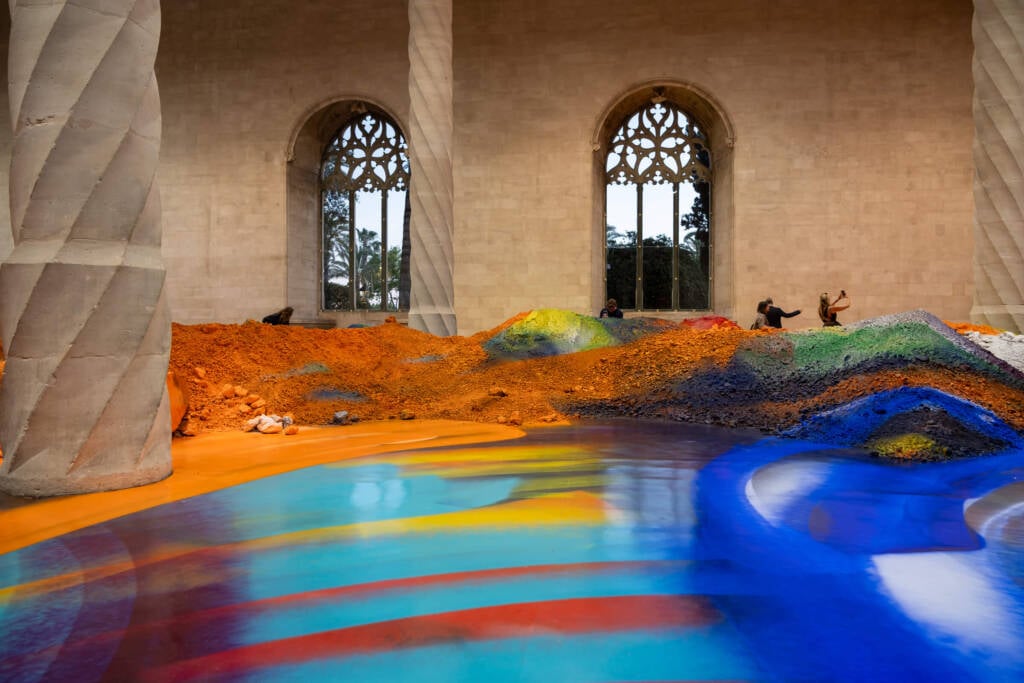 Katharina Grosse
site specific art installation