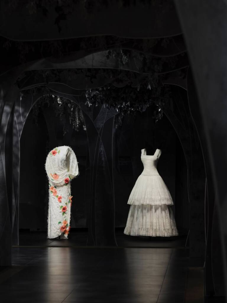 La Galerie Dior unveiled a new retrospective exploring couture heritage 5 La Galerie Dior
couture heritage
exhibitions in Paris 2026