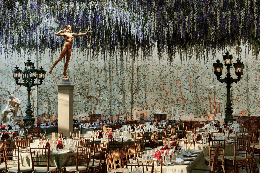 Home 8 Raúl Àvila floral artistry experiential design met gala theme met gala stage design