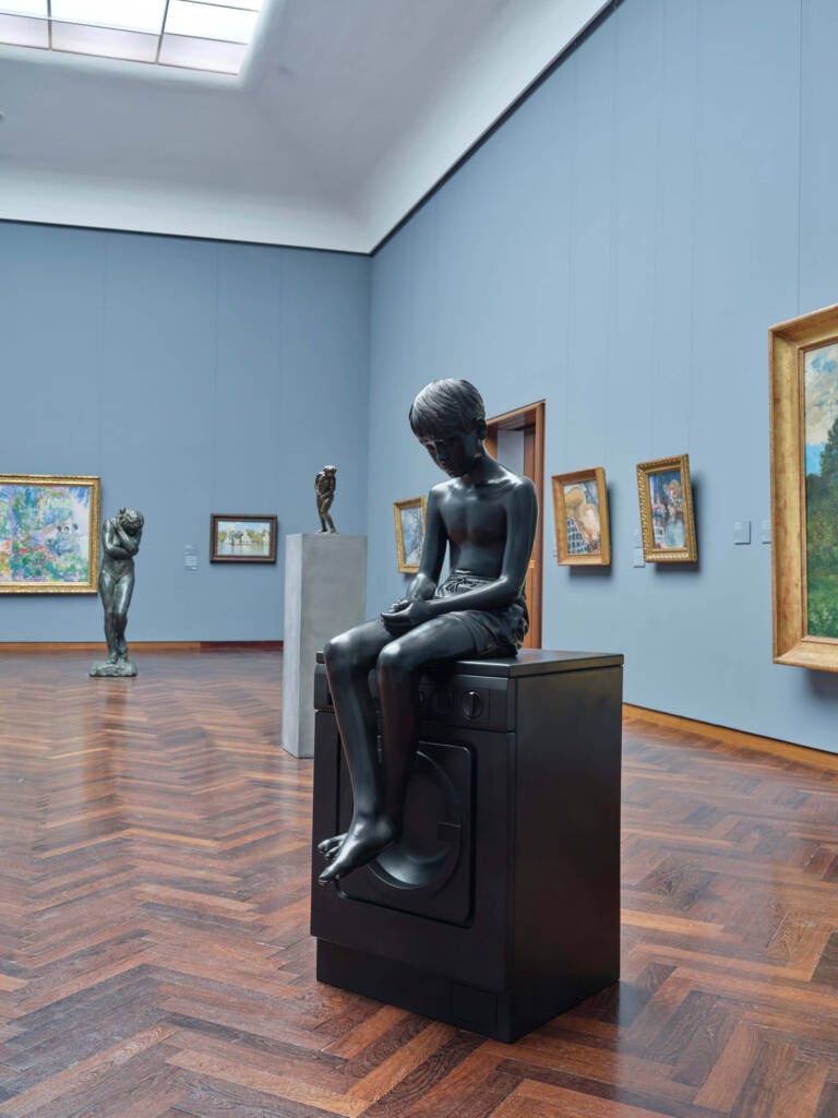 Elmgreen & Dragset
elmgreen & dragset art
figurative sculpture