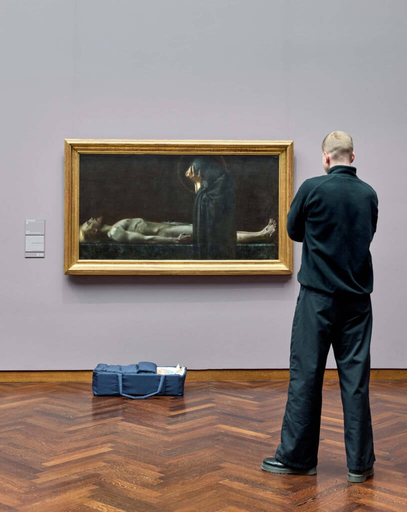 Elmgreen & Dragset
elmgreen & dragset art
figurative sculpture
