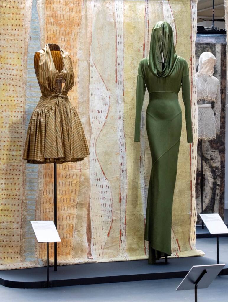 A new Fondation Azzedine Alaïa exhibition explores the designer's enduring dialogue with Africa 1 azzedine alaia inspiration
fashion exhibition
azzedine alaia archive
Olivier Saillard