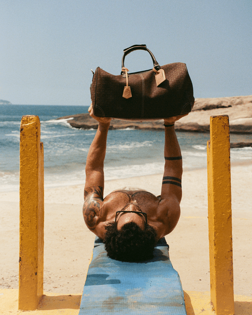 Bruno Casanovas on Brand Storytelling, Community, and Keeping Nude Project Curious 17 Bruno Casanovas
Nude Project
brand storytelling
fashion entrepreneurs