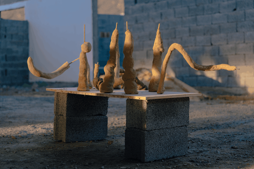 Listening to matter: Leo Orta on weaving memory, place, and the living world 11 Leo Orta
material ecology
biomorphic sculptures