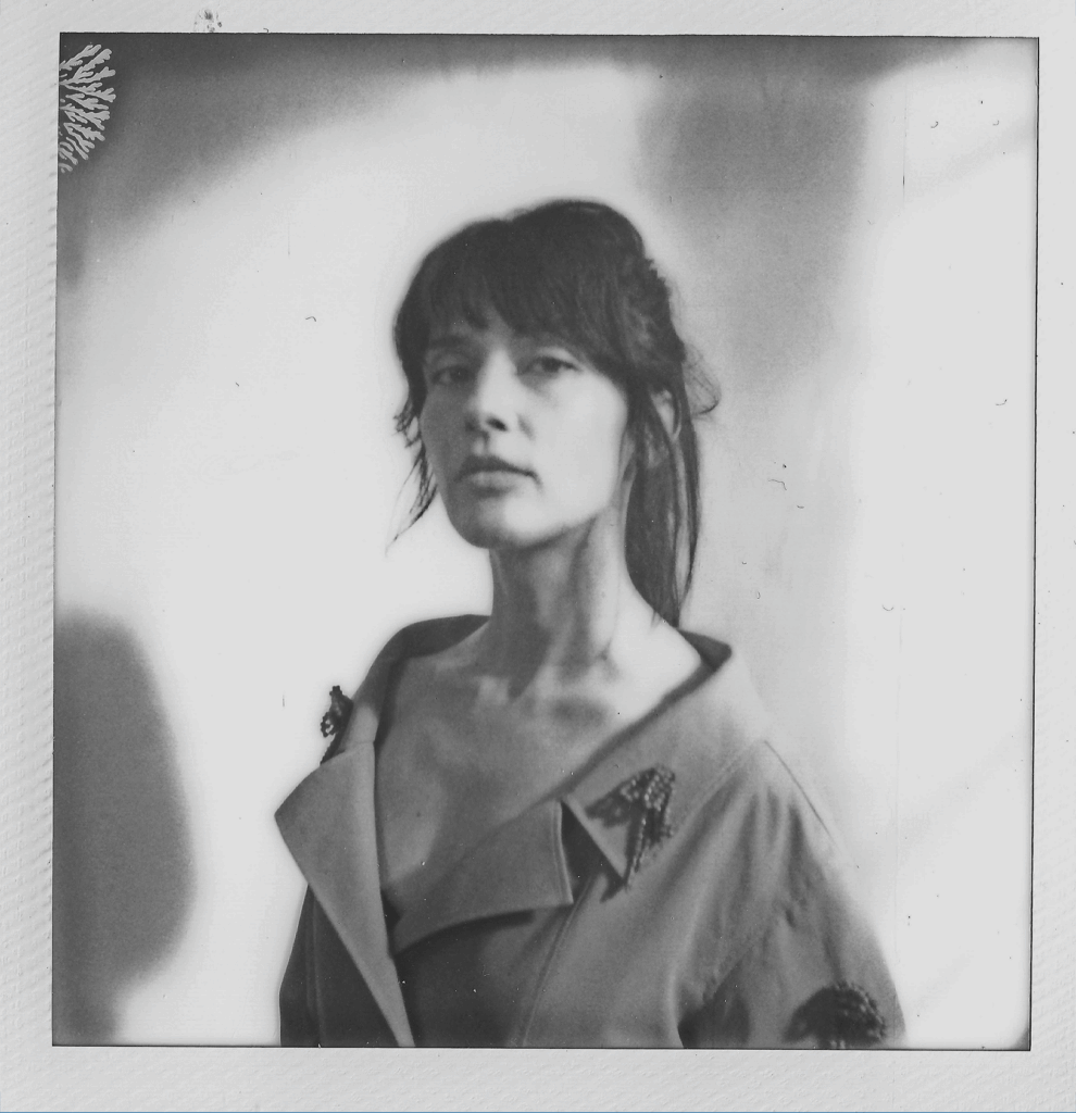 For Lisa Jahovic, time is material 1 Lisa Jahovic
Humour in art
analogue photography
everyday objects in art