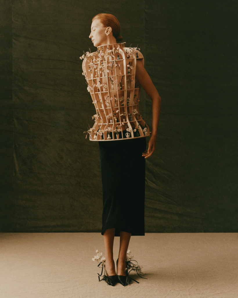 A Garden, Not a Brand: Daniel del Valle on Letting Things Grow 15 Daniel del Valle
LVMH Prize
Thevxlley
wearable sculpture