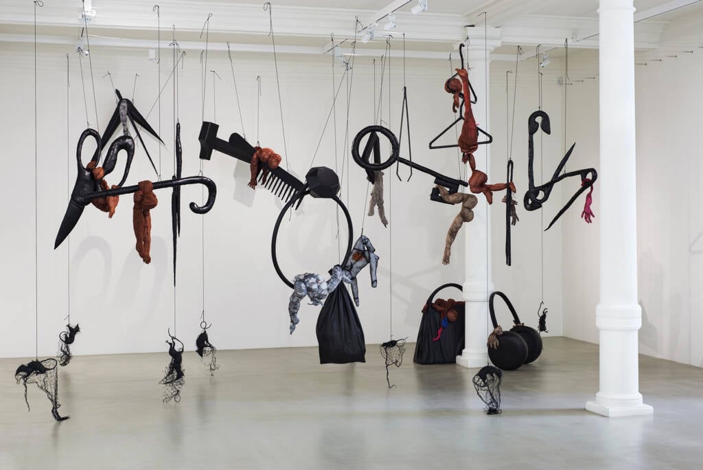 Paris Haute Couture Week
Haute Couture Week
Paris exhibitions