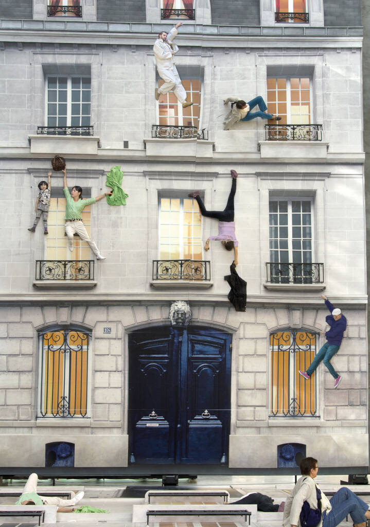 Paris Haute Couture Week
Haute Couture Week
Paris exhibitions