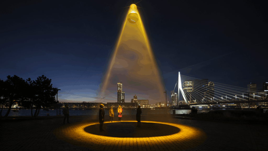 Daan Roosegaarde’s quiet campaign for a better world 9 Daan Roosegaarde
Landscapes of the future
environmental art
Smog Free Tower
environmental awareness