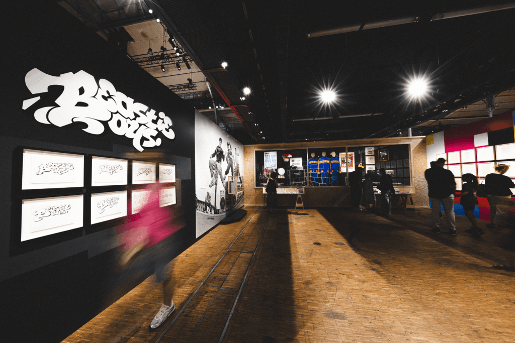 Roger Gastman
beyond the streets
graffiti culture
street artists