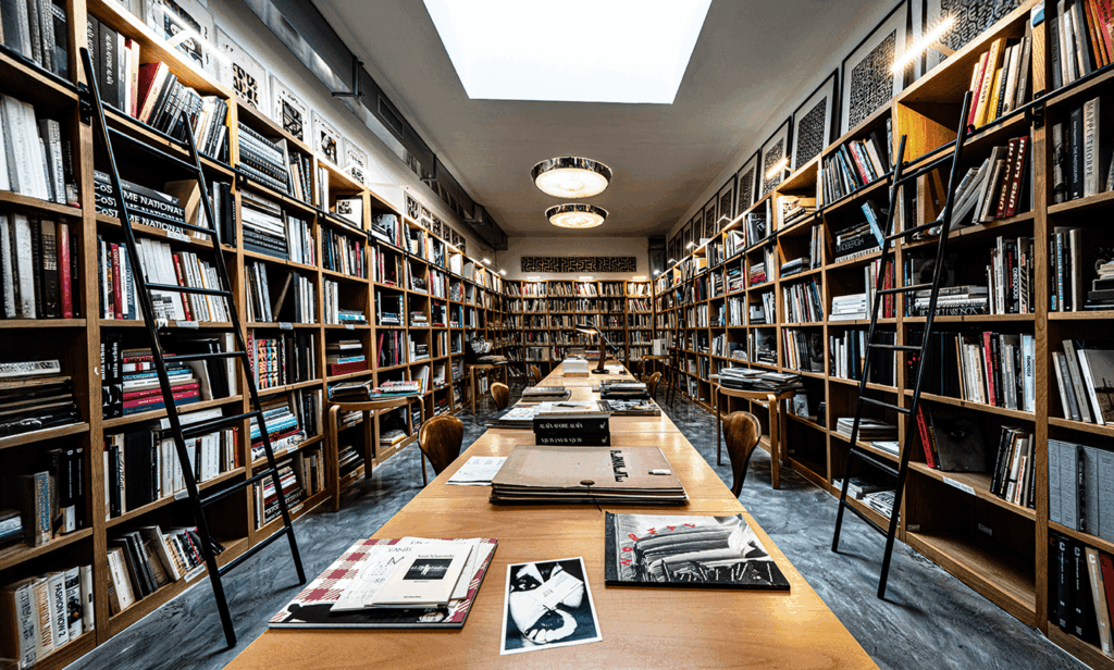 Sara Sozzani Maino: what we inherit, what we carry forward 11 Sara Sozzani Maino
Fondazione Sozzani
cultural archives
cultural responsibility