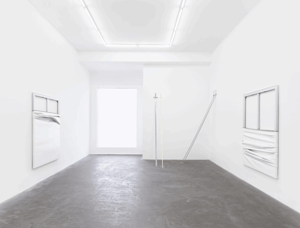Home 8 Jwan Yosef 2018 PrazDelavallade 15 1 1