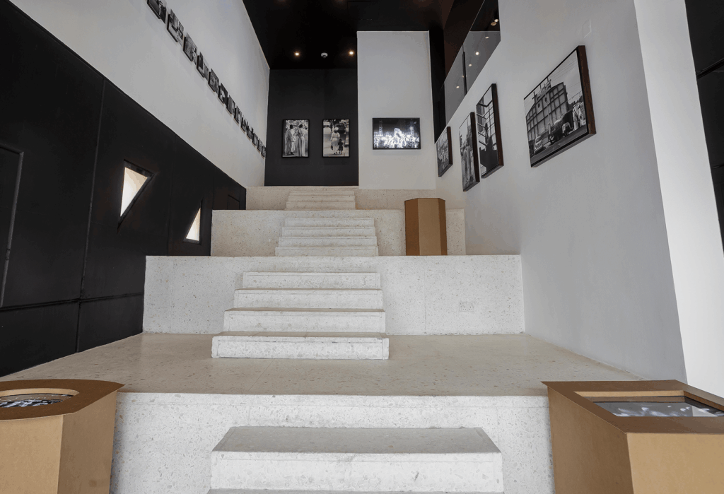 Home 9 Stephen Tayo contemporary photography