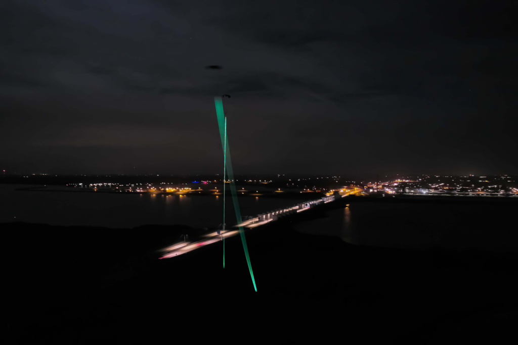 Daan Roosegaarde’s quiet campaign for a better world 25 Daan Roosegaarde
Landscapes of the future
environmental art
Smog Free Tower
environmental awareness