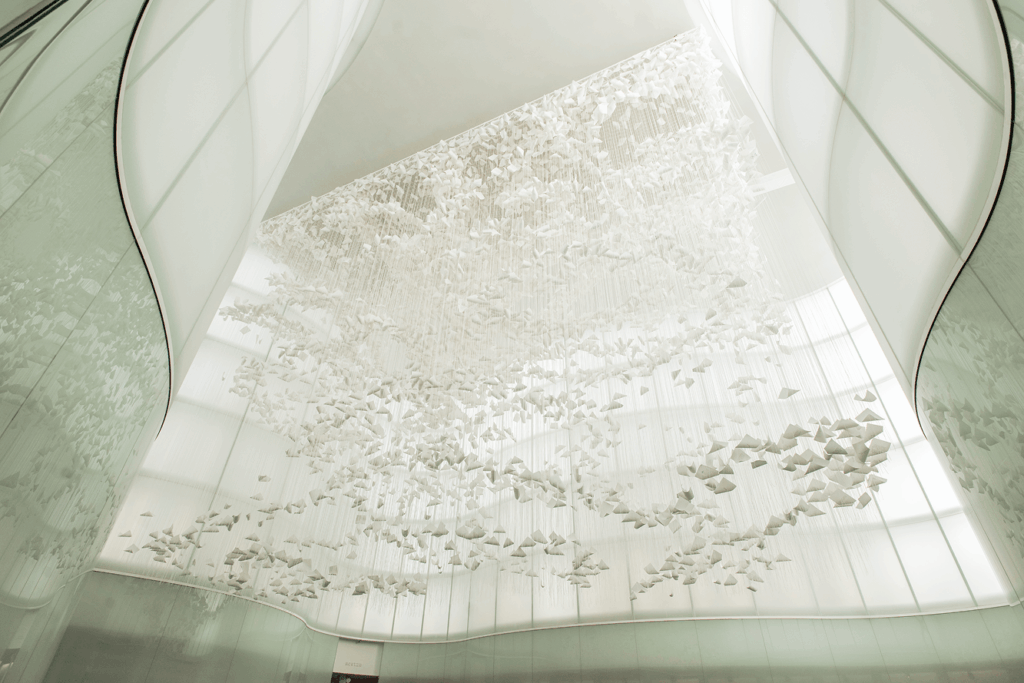 Chiharu Shiota brings a frozen moment of memory to life with ‘The Moment the Snow Melts’ 4 chiharu shiota
chiharu shiota art
immersive installation art
