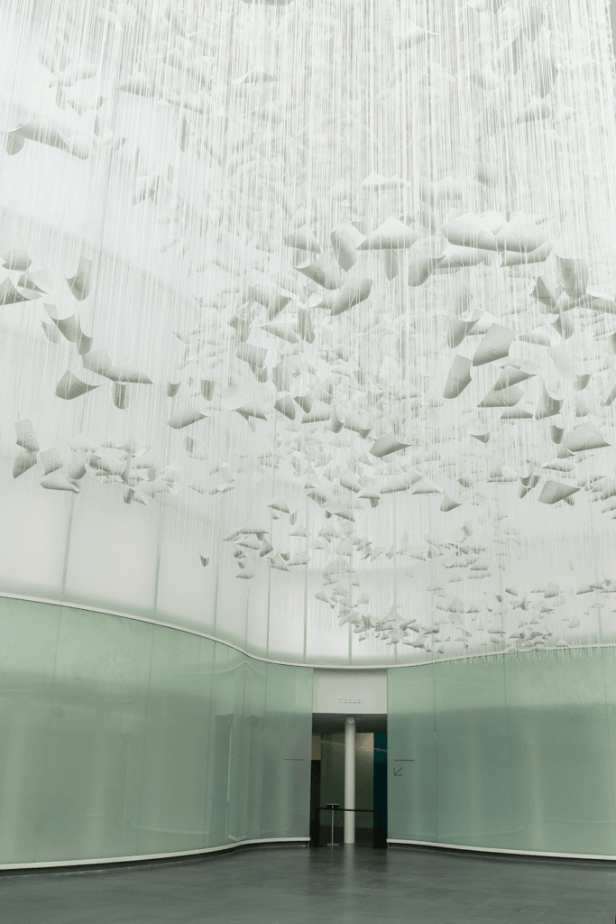 Chiharu Shiota brings a frozen moment of memory to life with ‘The Moment the Snow Melts’ 1 chiharu shiota
chiharu shiota art
immersive installation art