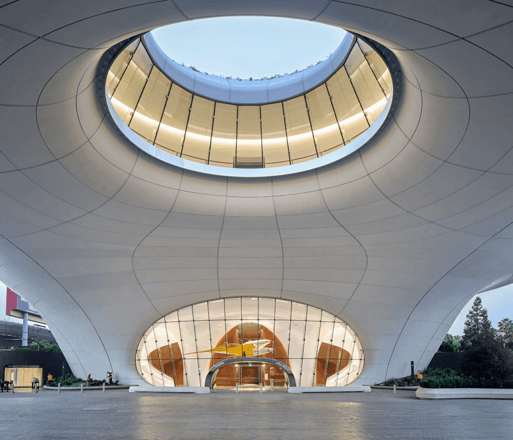 Lucas Museum of Narrative Art
visual storytelling
Lucas Museum of Narrative Art opening
