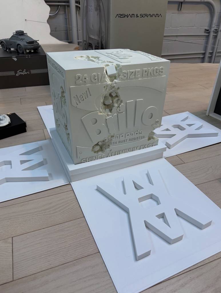 Daniel Arsham
ARSHAM STUDIO VAULT
Daniel Arsham interview