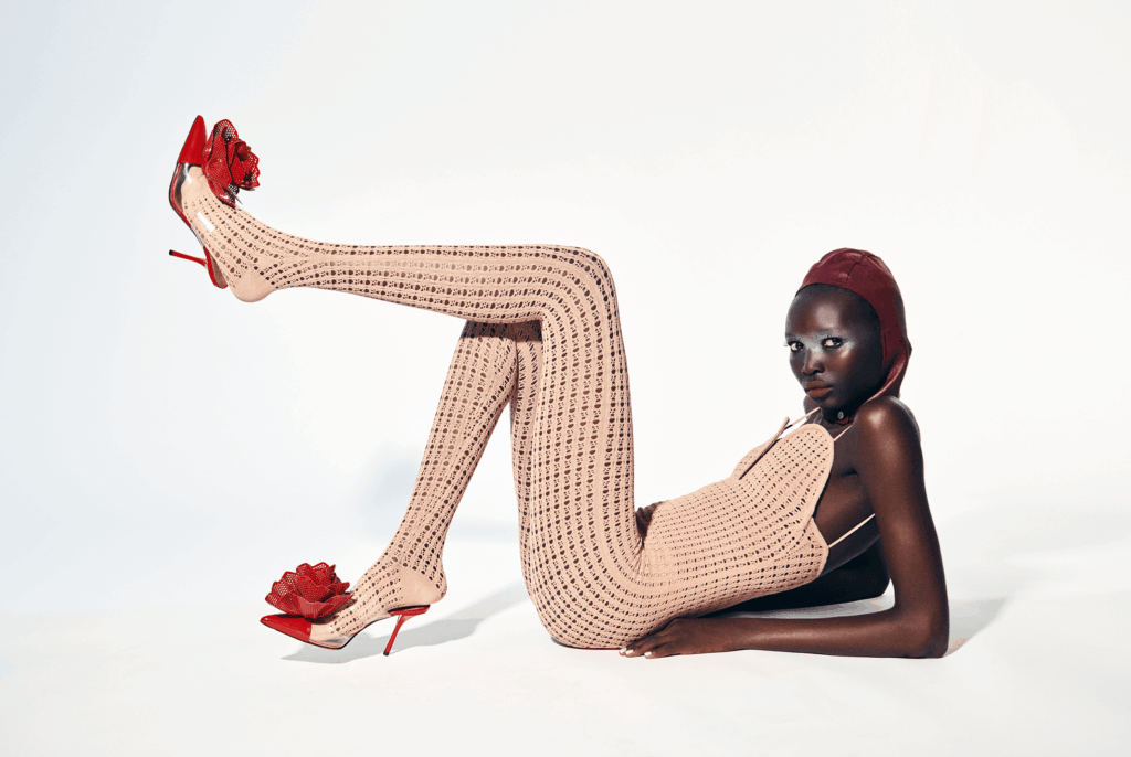 Searching for imperfect perfection at Studio Mimi 2 studio mimi
Zoé Kovacs
creative storytelling
beauty photography